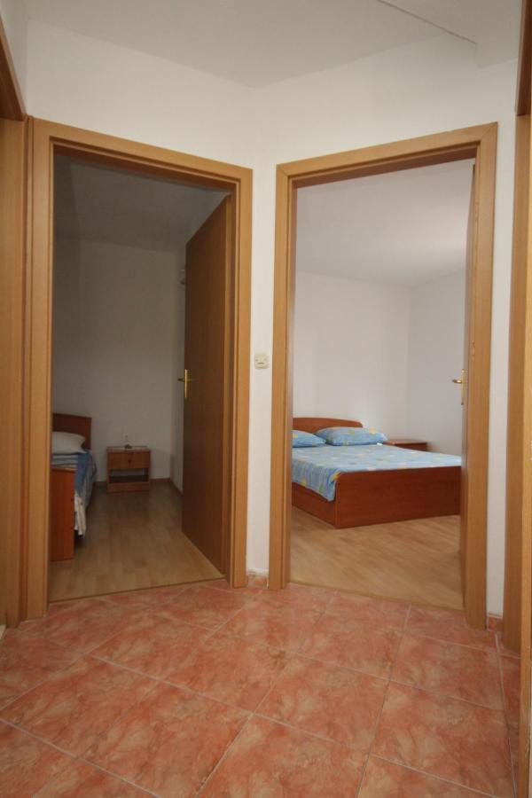 Apartamento Seaside Secluded Cove Tvrdni Dolac, Hvar - 8703 *